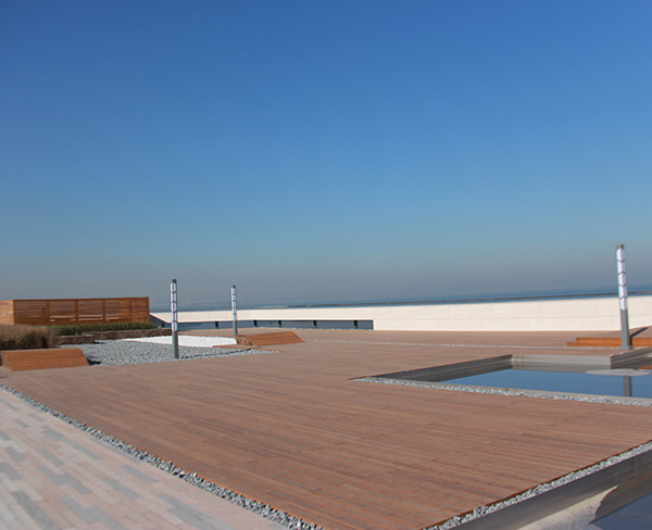 戶外竹地板有什么優(yōu)勢