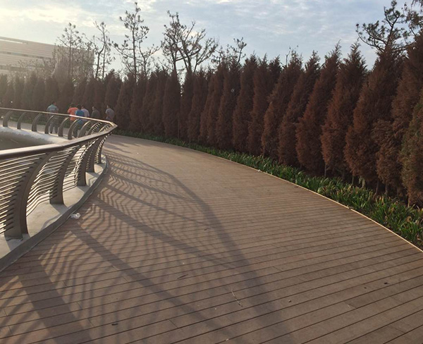 室外竹木地板如何建造