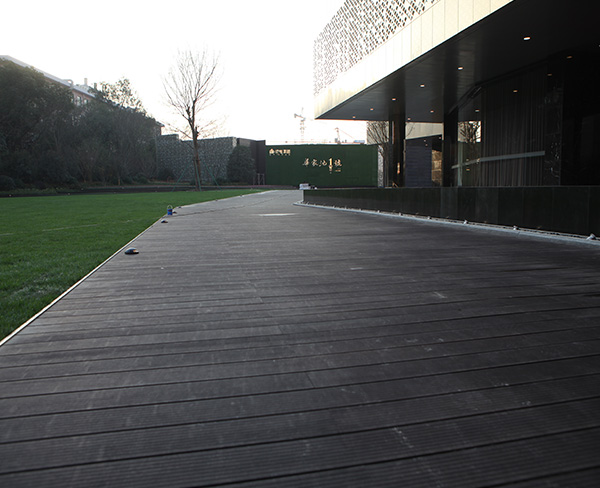 戶外晶態(tài)竹地板適用范圍有哪些