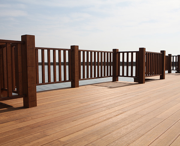 竹木護(hù)欄和扶手板