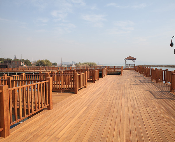 竹木護(hù)欄和扶手板