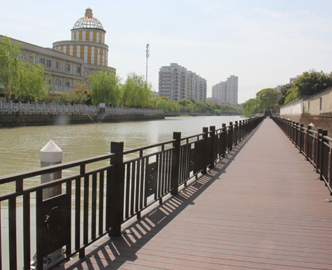 戶外竹木護(hù)欄