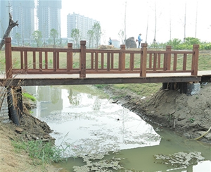 戶外竹木護(hù)欄